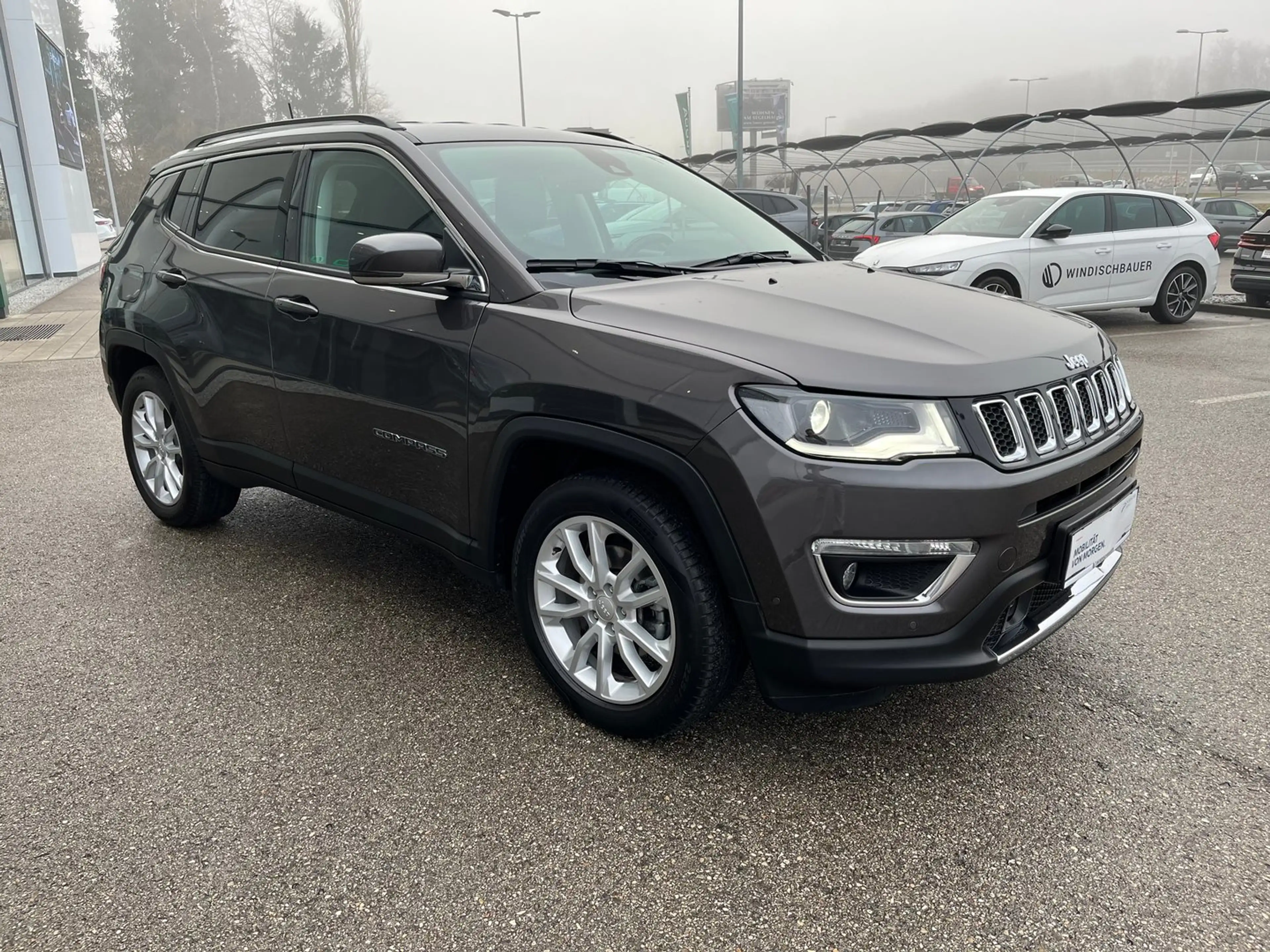 Jeep Compass Limited FWD — photo 3