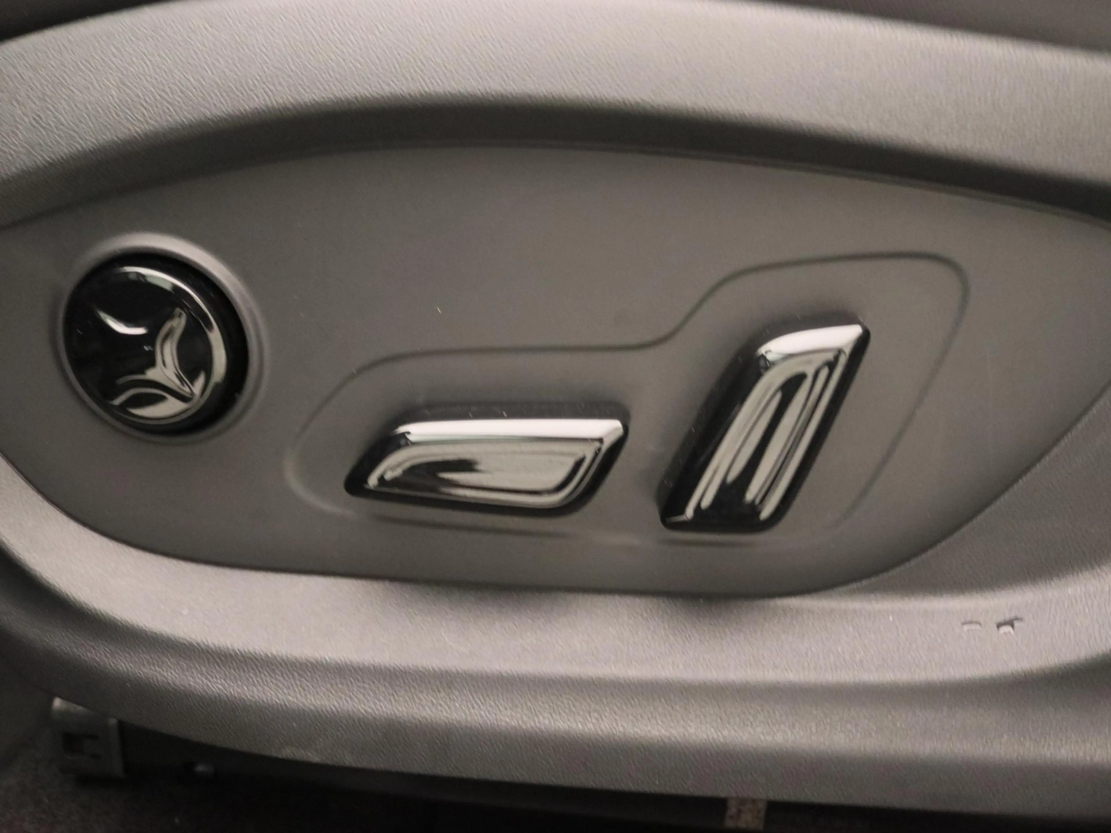 MG MGS9 1.5 Premium Plug-in Hybrid | Panoramadak | Apple C — photo 12