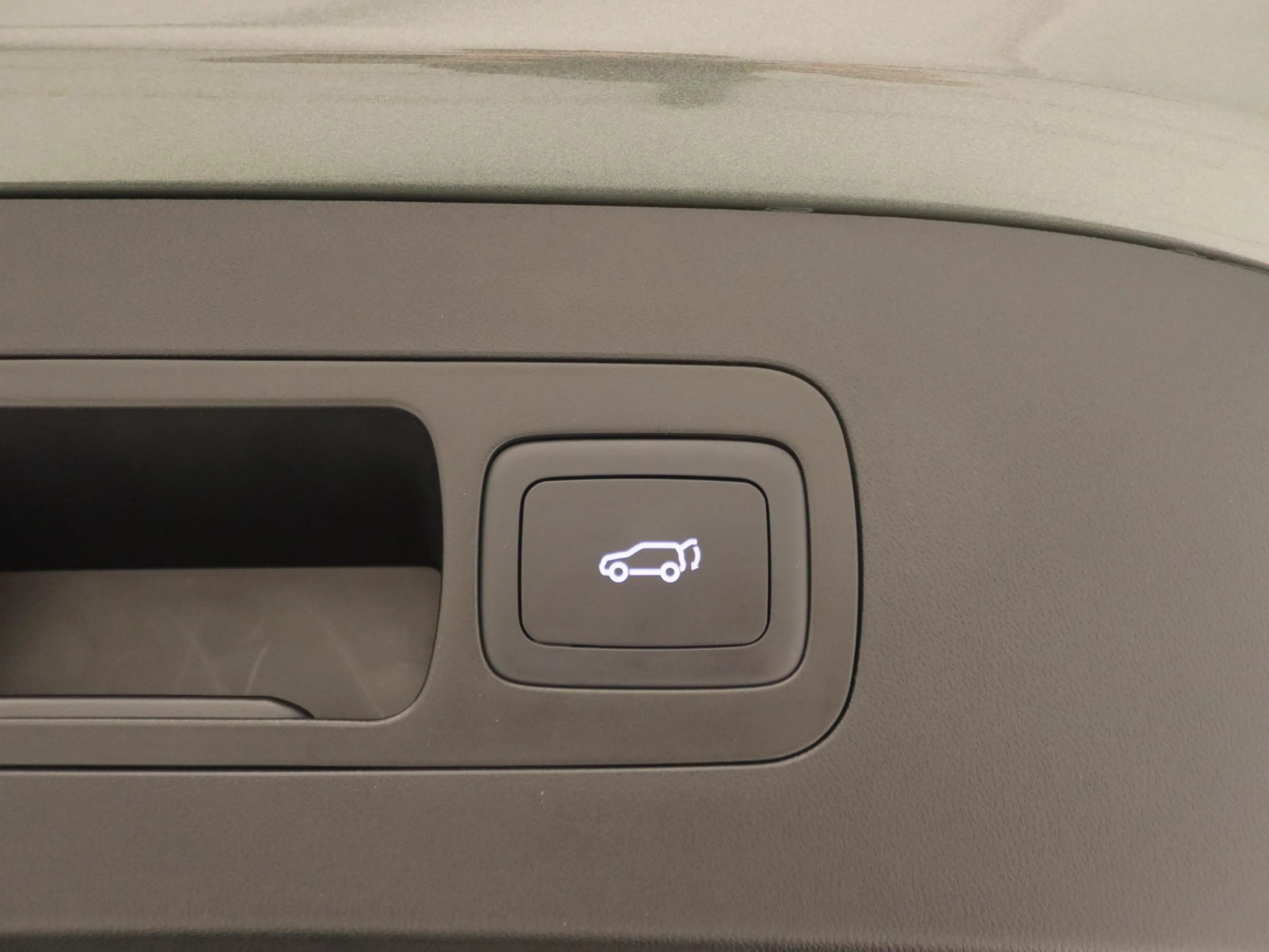 MG MGS9 1.5 Premium Plug-in Hybrid | Panoramadak | Apple C — photo 15