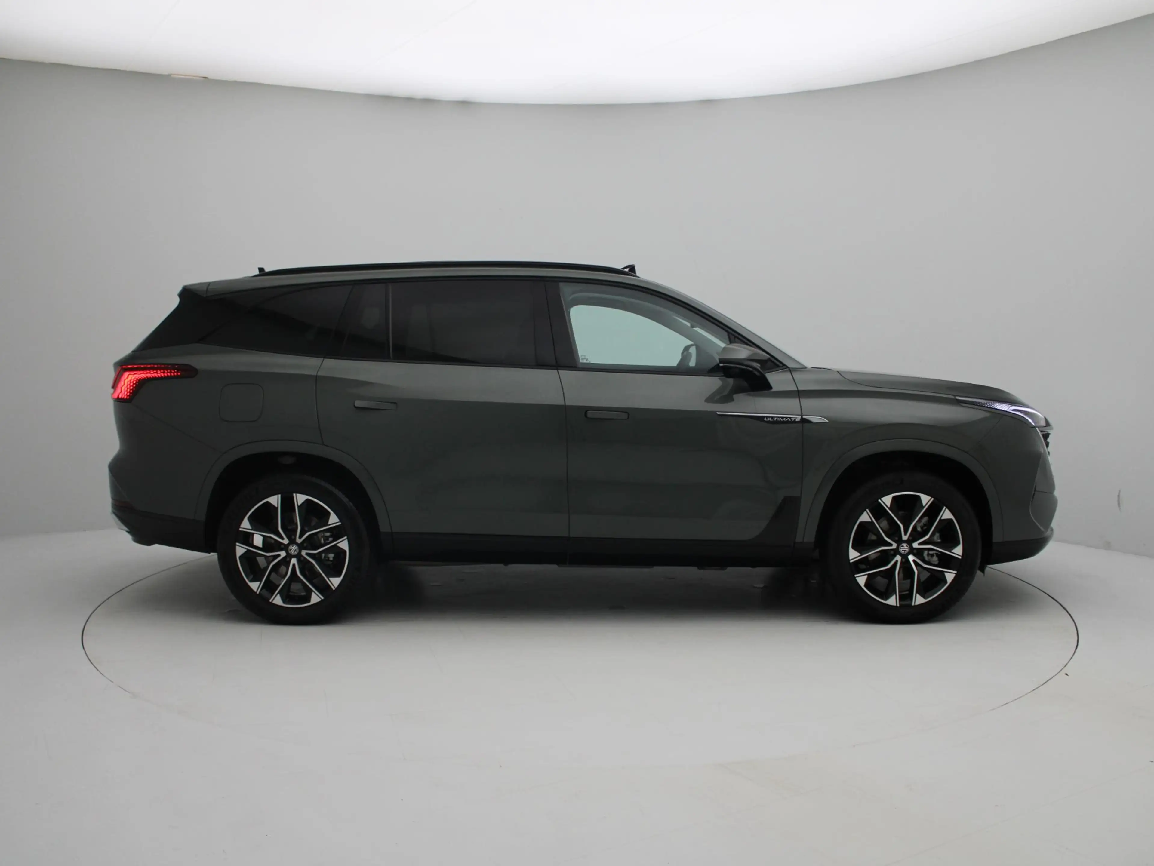 MG MGS9 1.5 Premium Plug-in Hybrid | Panoramadak | Apple C — photo 6