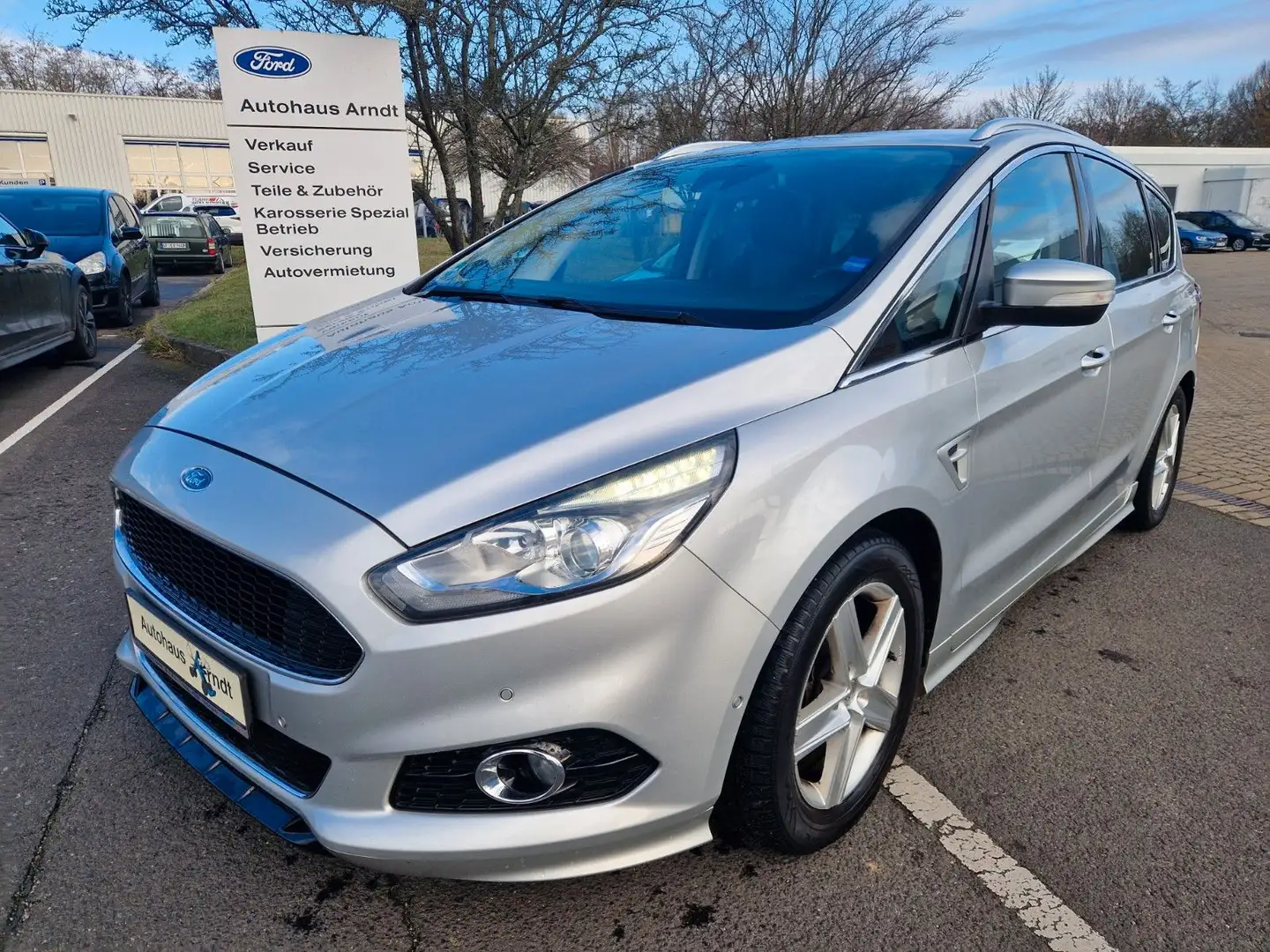 Ford S-Max Titanium *Busniess-P.*7 Sitzer*Winter-P.* Silber - 1