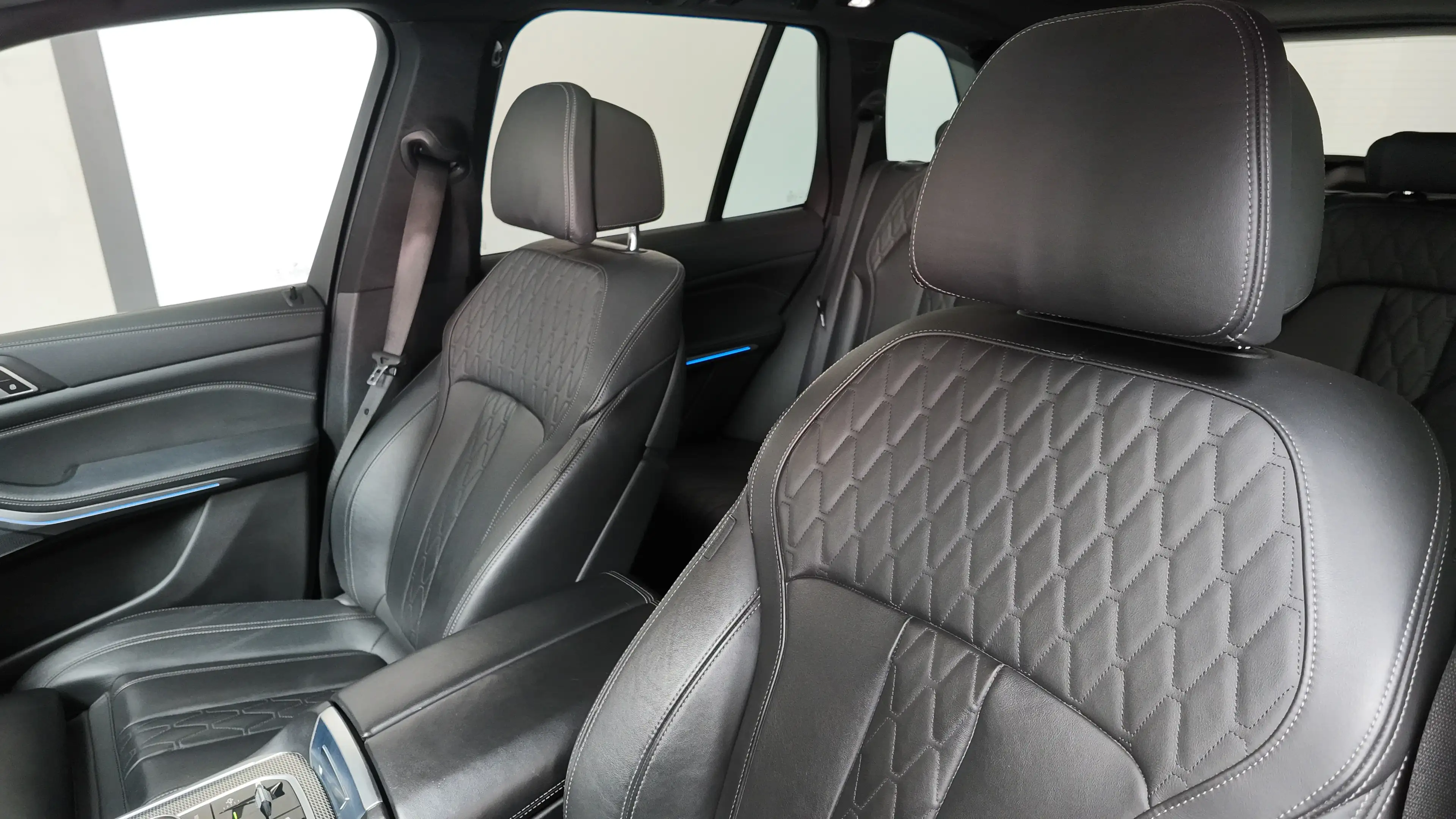 BMW X5 X5/xDrive45e/M SPORT/ WEINIG KM/ BMW ONDERHOUDEN/ PANORAMADAK/ TOP STAAT — photo 13