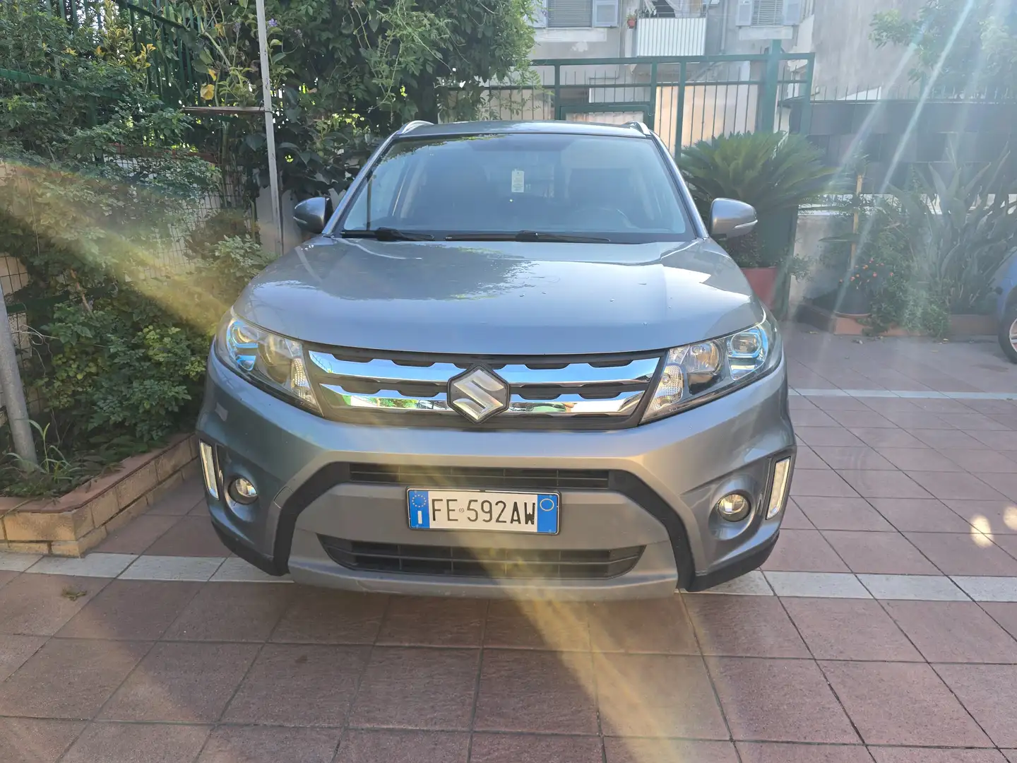Suzuki Vitara Vitara II 2015 1.6 vvt V-Top s Grijs - 2