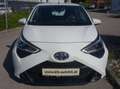 Toyota Aygo 1,0 VVT-i x-play **1.Besitz/8fach Bereift/Kamera** Weiß - thumbnail 2