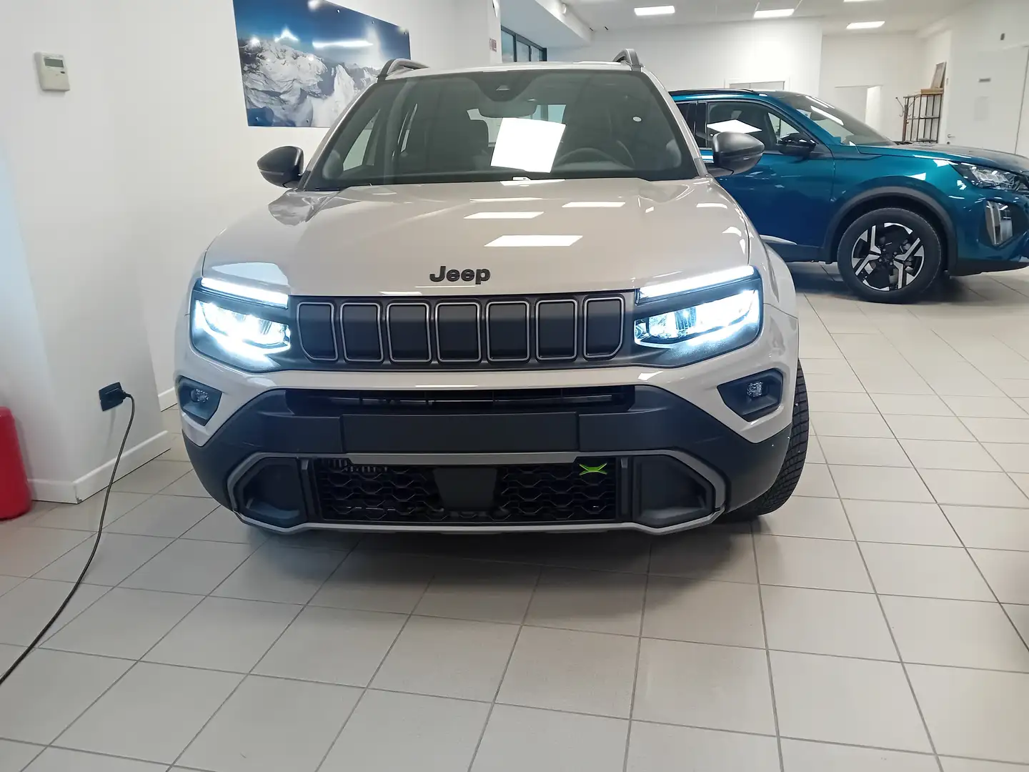 Jeep Avenger Avenger 1.2 turbo e-hybrid mhev Upland 4xe 145cv Beige - 1