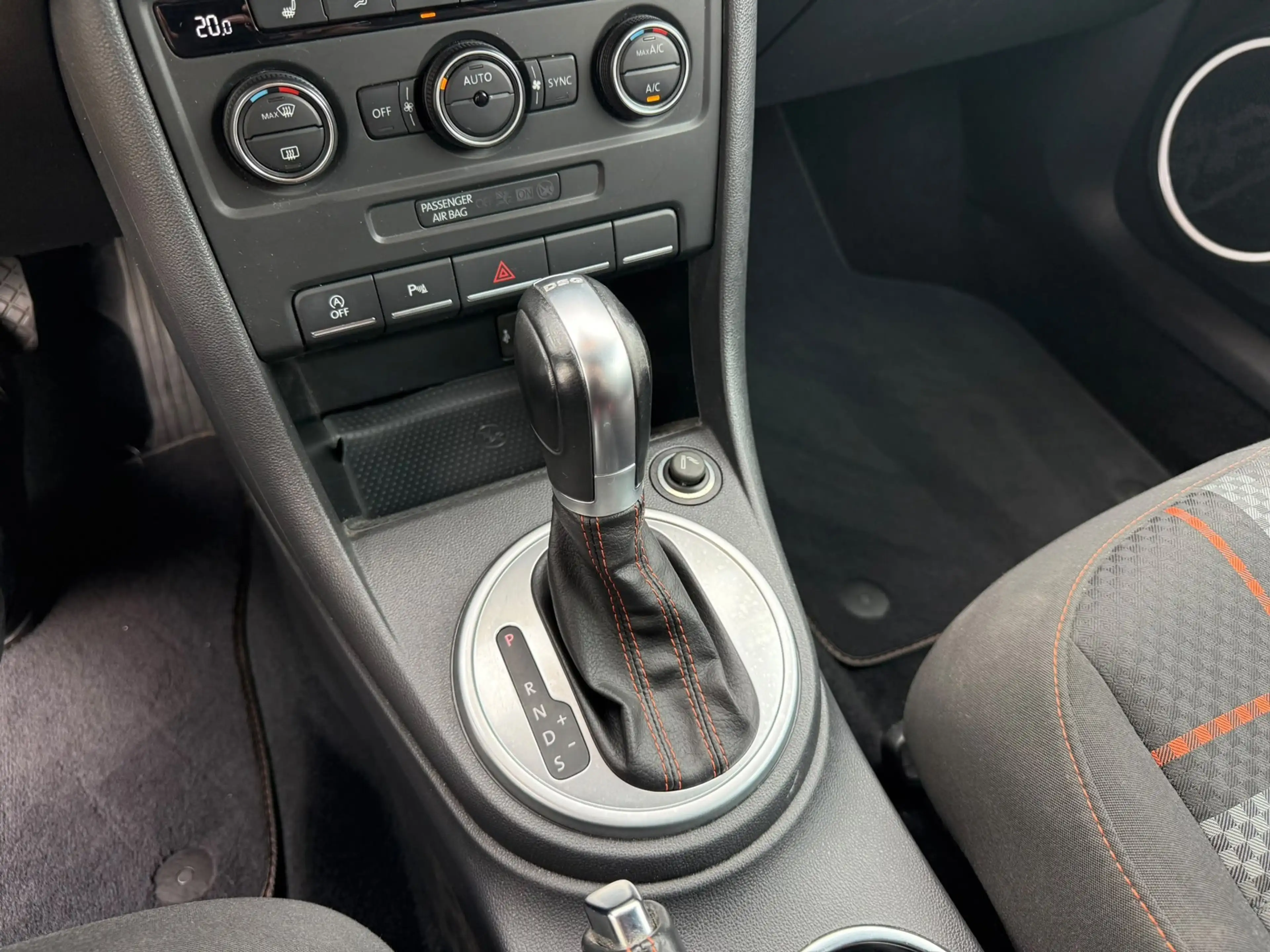 Volkswagen Beetle Cabriolet 1.4 TSI Sport BlueMotion, Automaat, Airc — photo 15