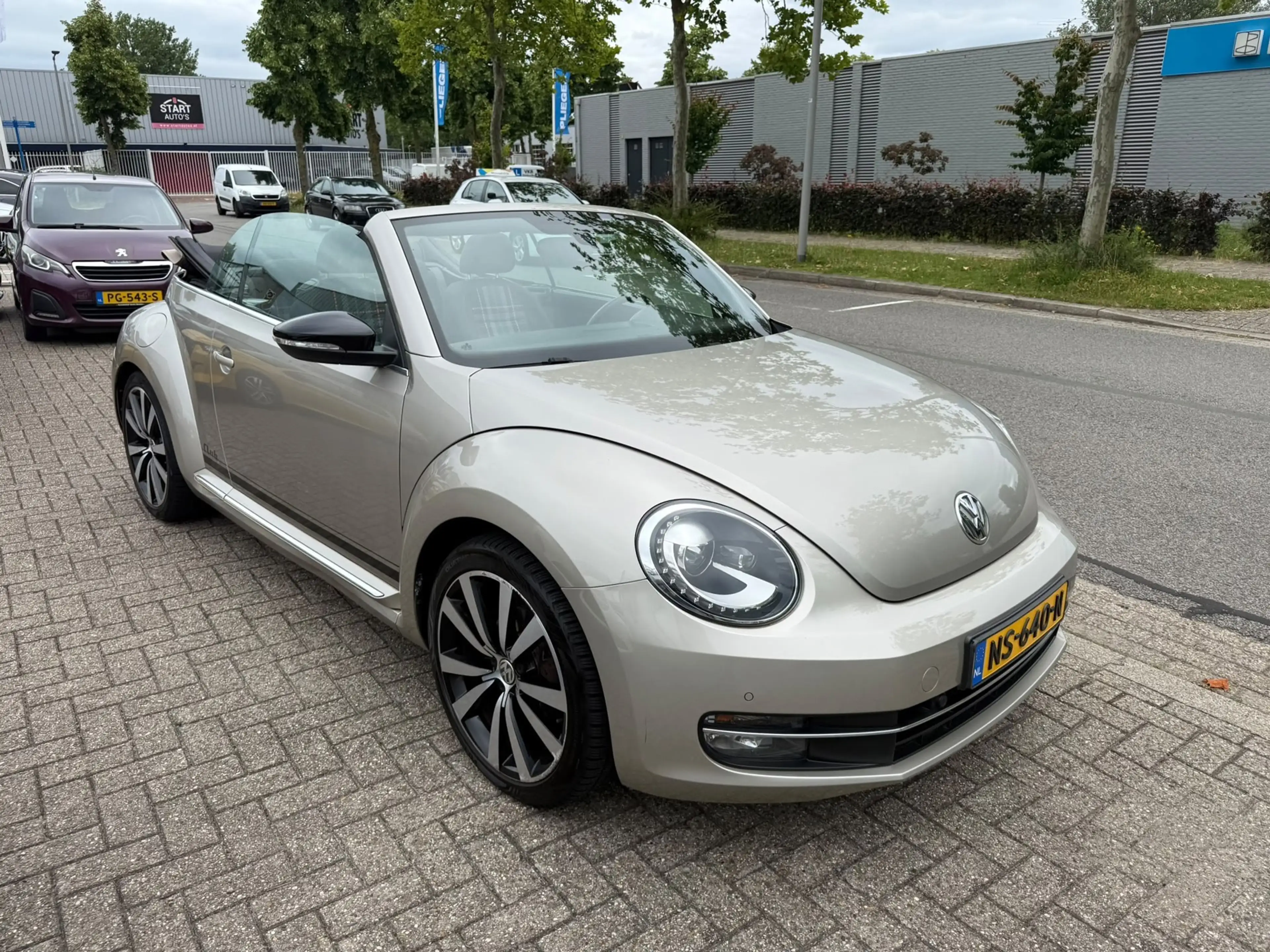 Volkswagen Beetle Cabriolet 1.4 TSI Sport BlueMotion, Automaat, Airc — photo 5