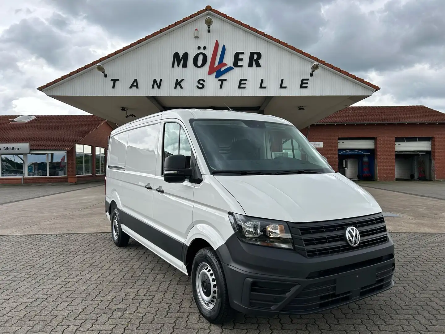 Volkswagen Crafter 30 2.0 TDI L3H2 / 4 J. Garantie Weiß - 1