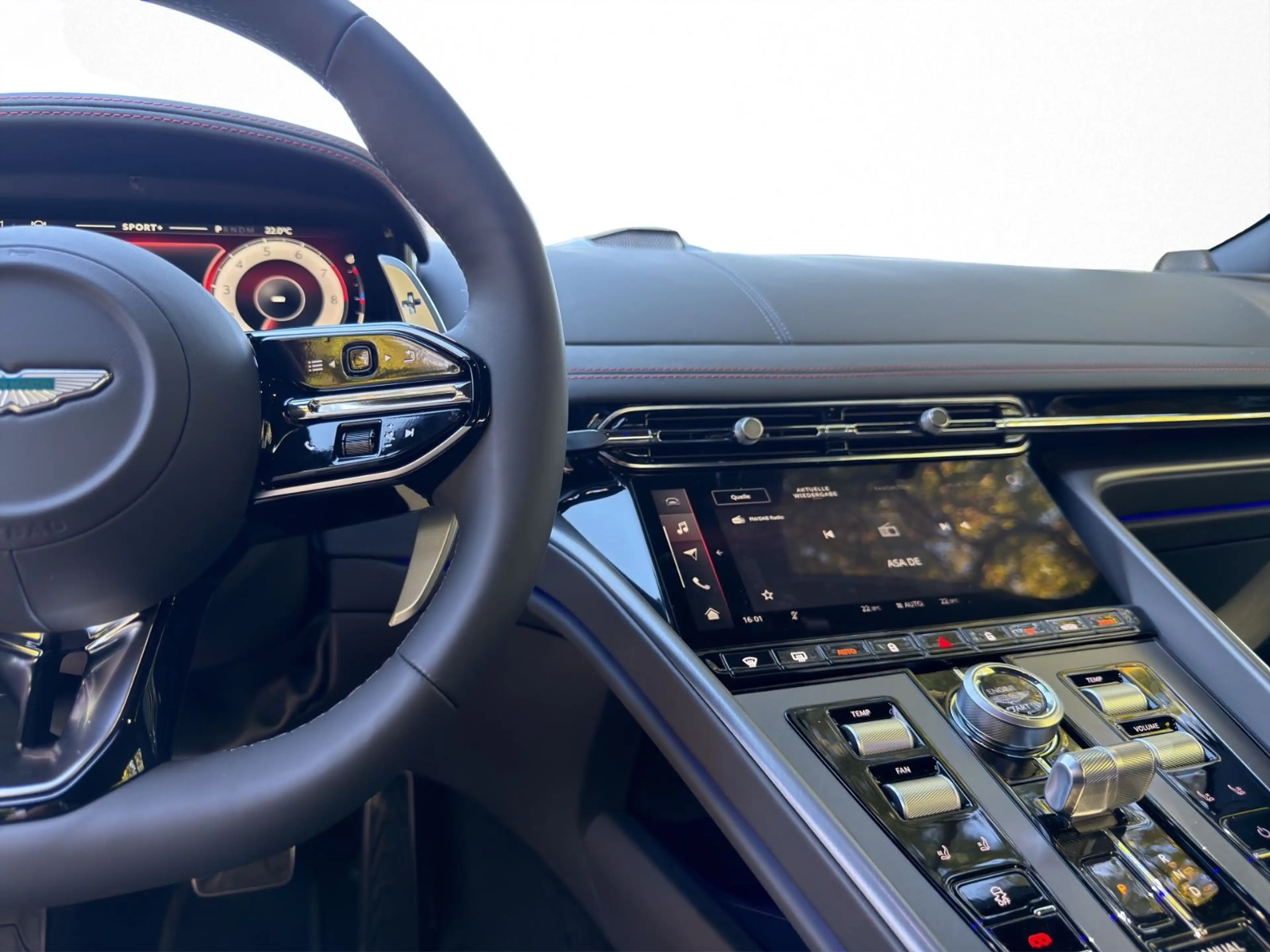 Aston Martin DB12 4.0 V8 - Bowers & Wilkins Audio/FULL PPF — photo 14