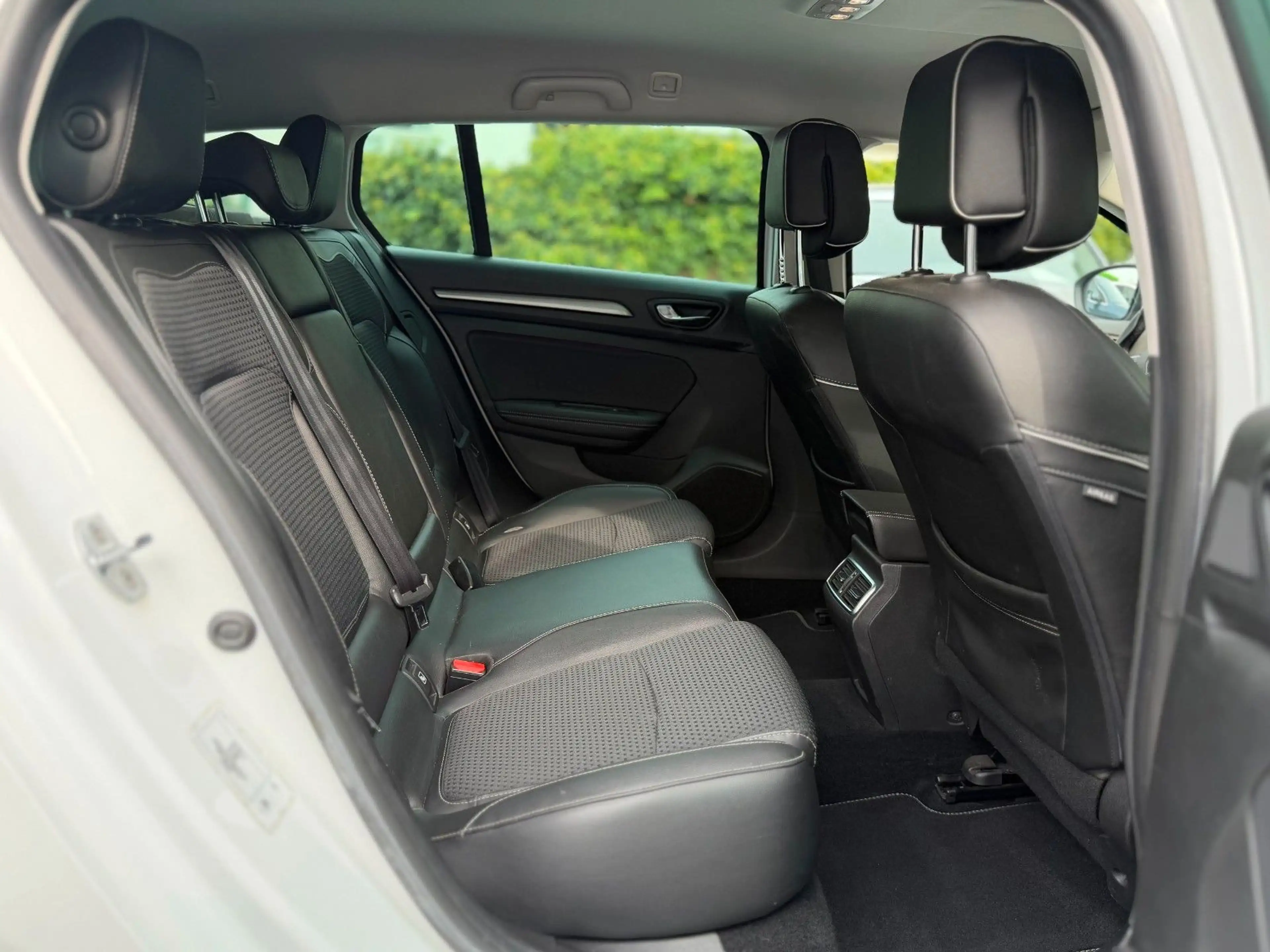 Renault Megane IV Grandtour BOSE-Edition ACC*CAM*KEYLESS — photo 11