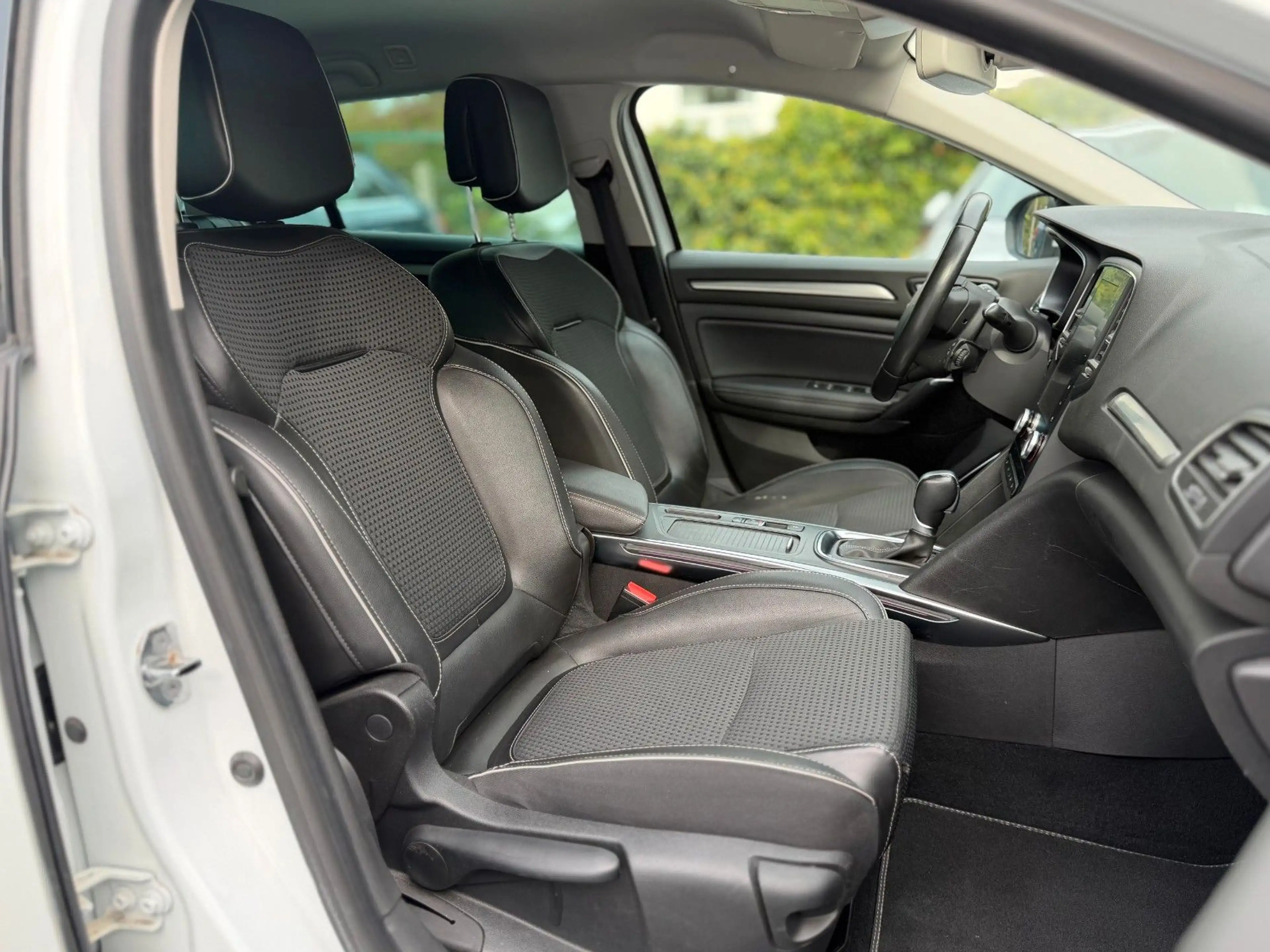 Renault Megane IV Grandtour BOSE-Edition ACC*CAM*KEYLESS — photo 10