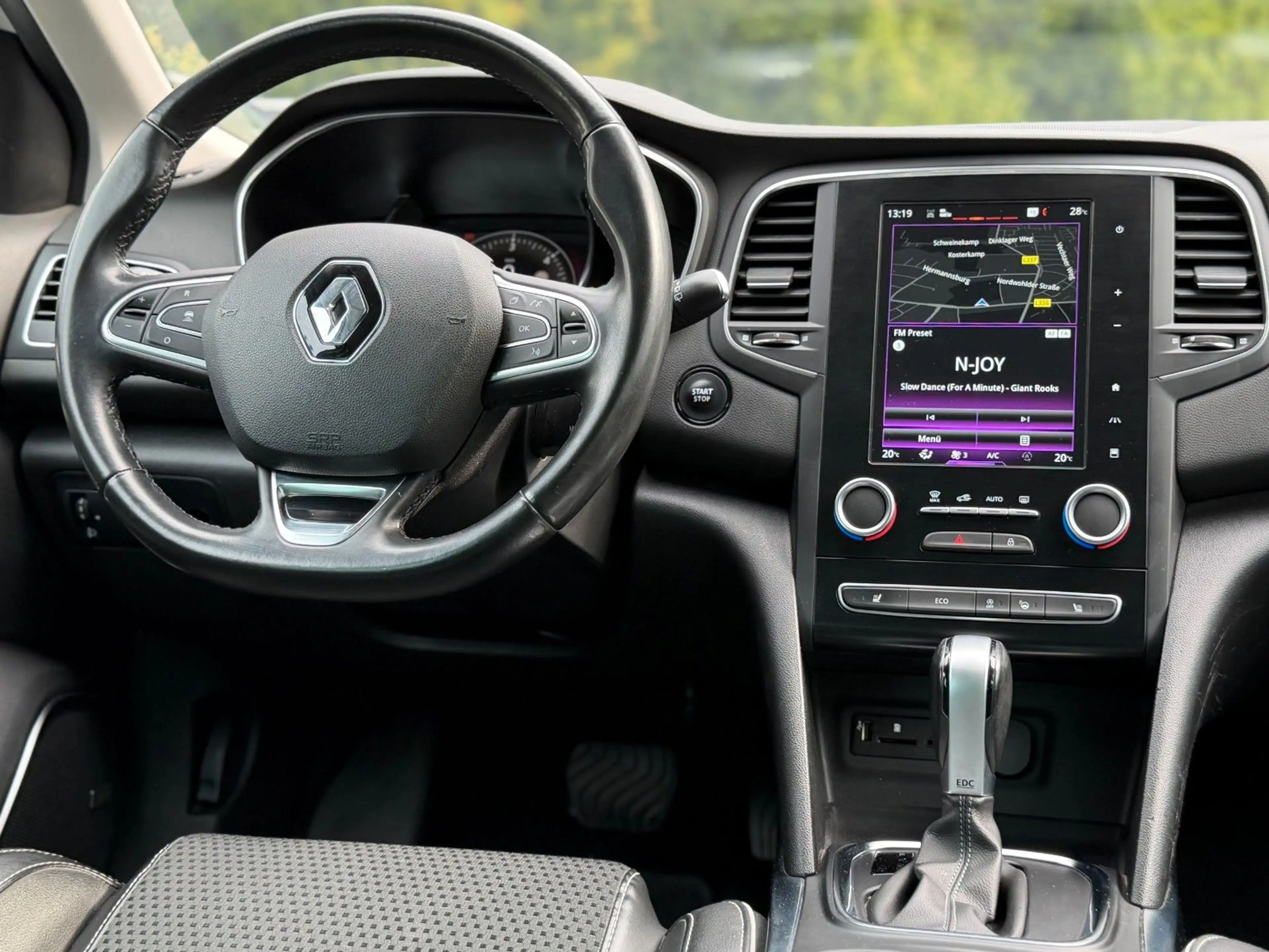 Renault Megane IV Grandtour BOSE-Edition ACC*CAM*KEYLESS — photo 14