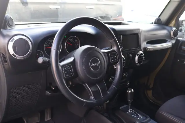Jeep Wrangler view 9