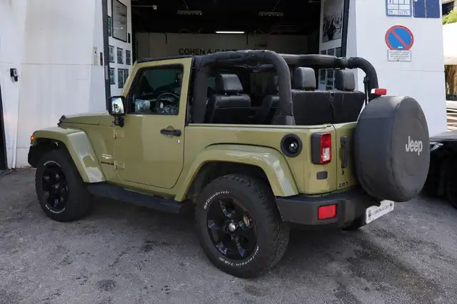Jeep Wrangler view 5