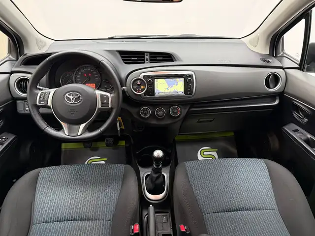 Toyota Yaris view 15
