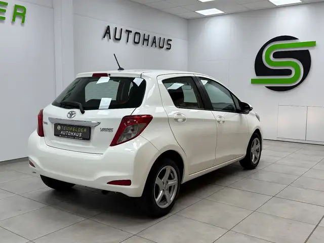 Toyota Yaris view 7
