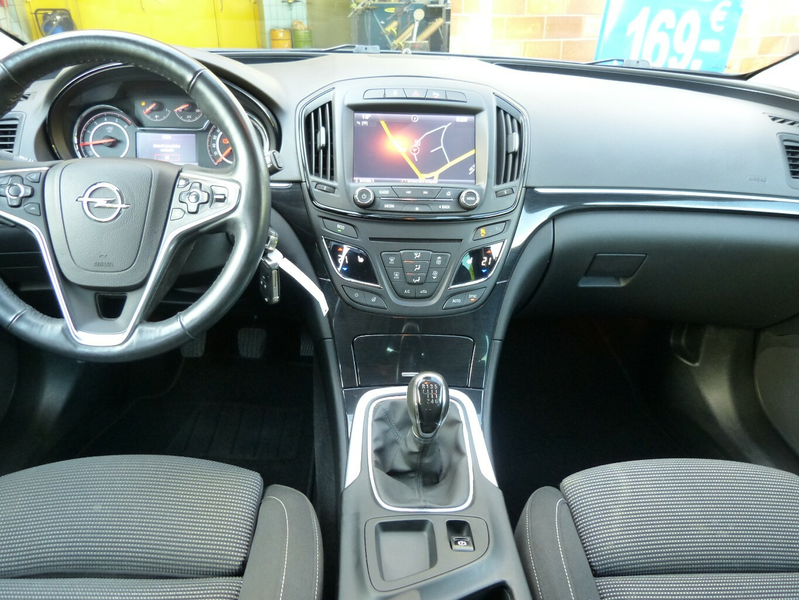 Opel Insignia 2.0 CDTI Innovation Sports Tourer [AHK] — photo 11