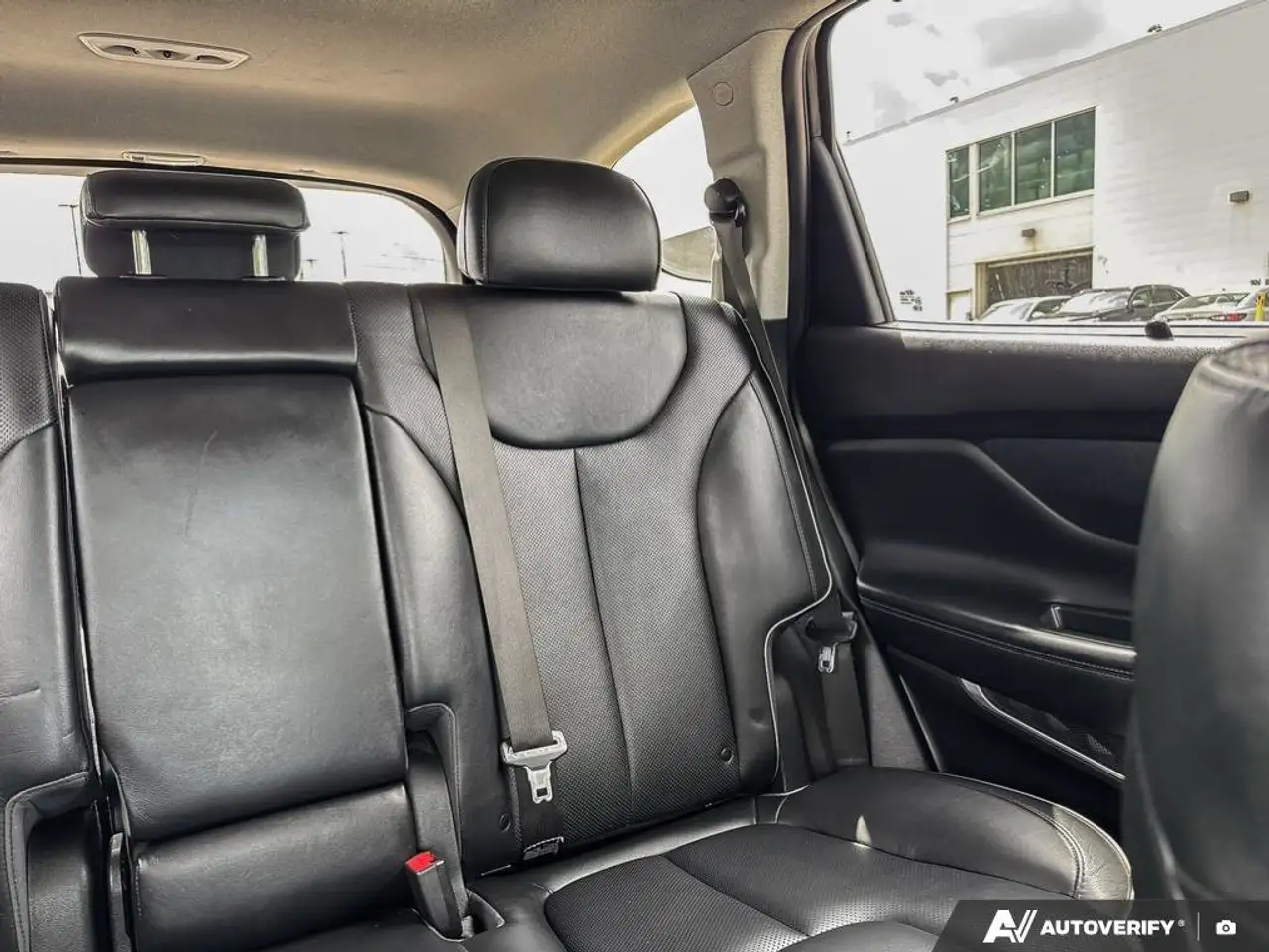 Hyundai SANTA FE снимка Hyundai SANTA FE