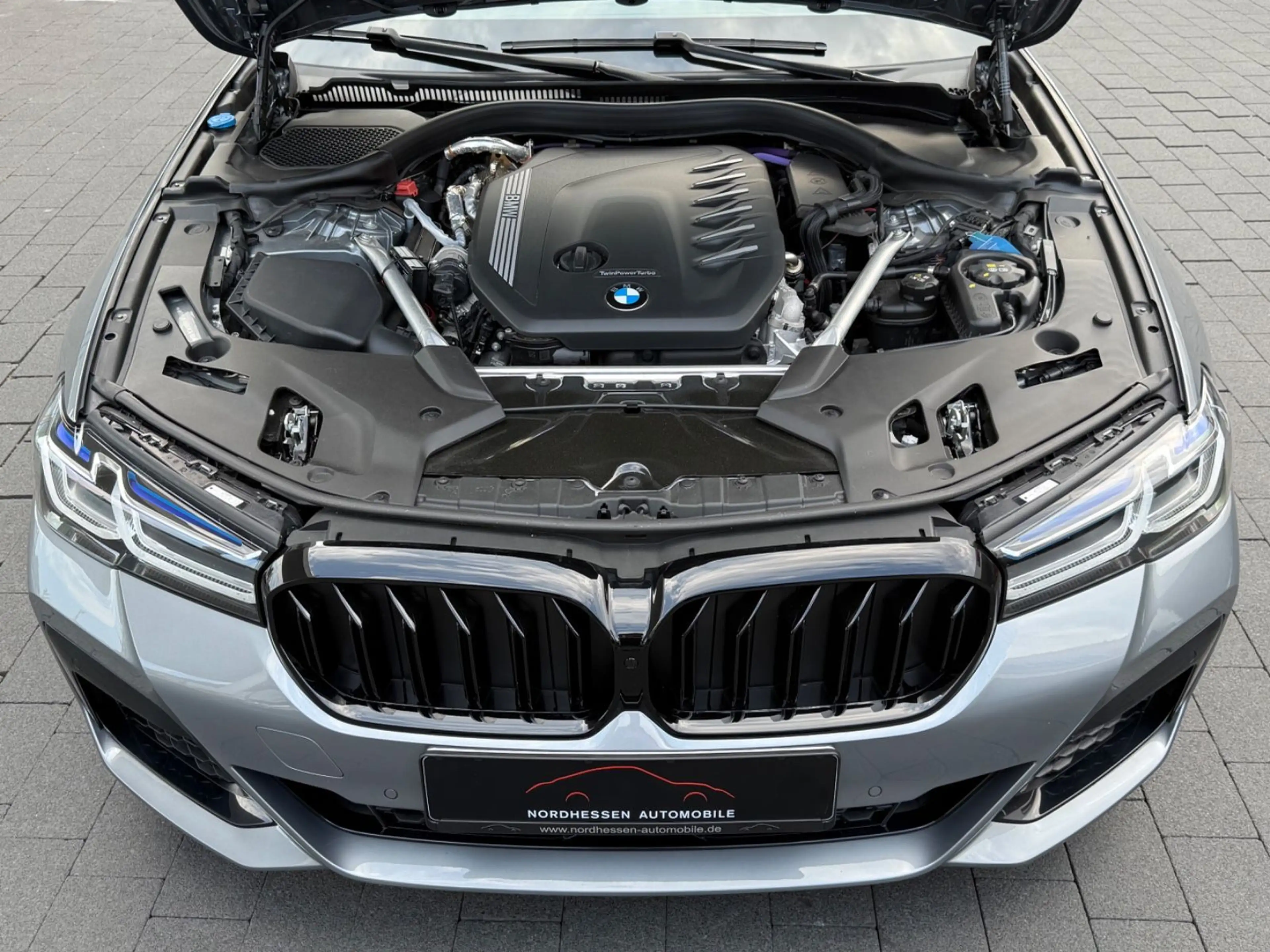 BMW 540 d xDrive Touring M Sport Pro | Panorama — photo 6