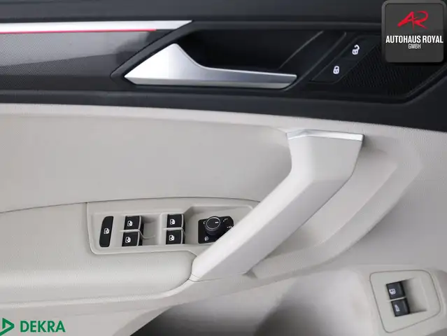 Volkswagen Tiguan view 13
