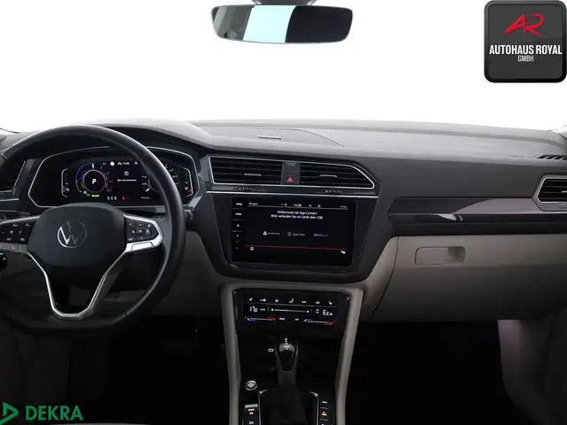 Volkswagen Tiguan view 9