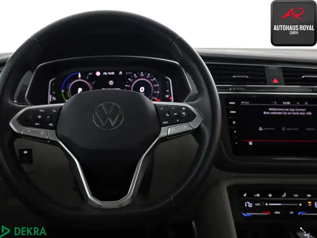 Volkswagen Tiguan view 14