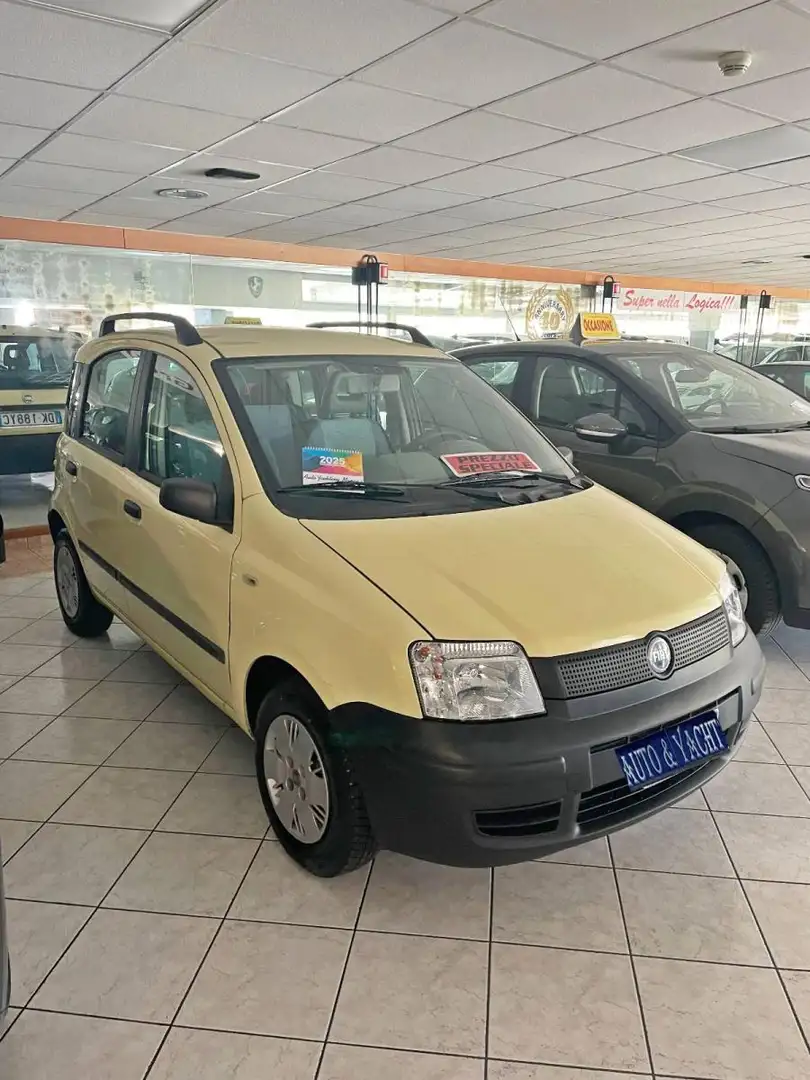 Fiat Panda 1.1 Active Amarillo - 2