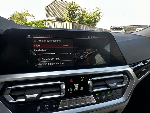 BMW 3 Series view 15