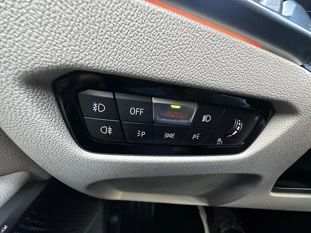 BMW 3 Series view 17