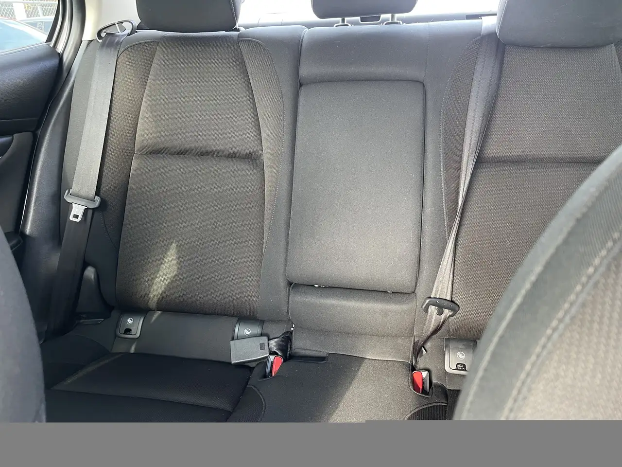 Mazda 3 снимка Mazda 3