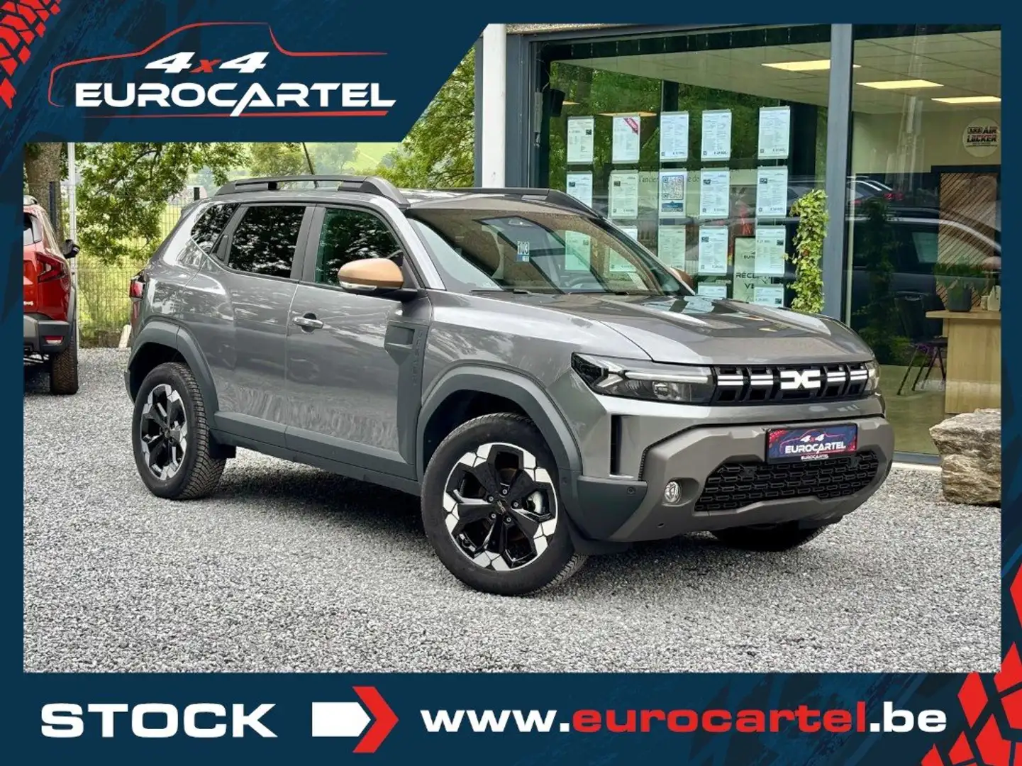 Dacia Duster 1.2 essence 131CV | 4X4 | EXTREME | 27990€ TVAC Gris - 1
