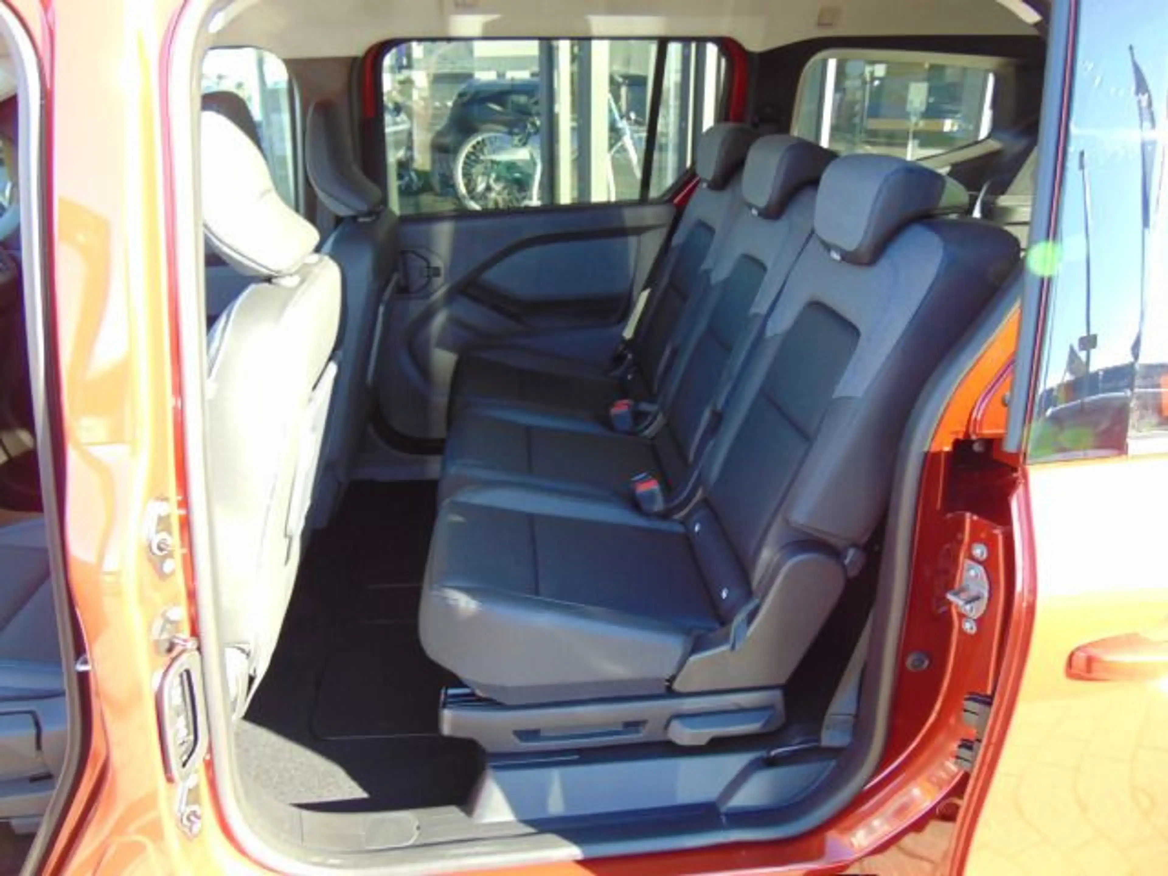 Nissan Townstar Kombi Tekna L2 1.3 DIG-T 7AT 7-Sitzer — photo 9