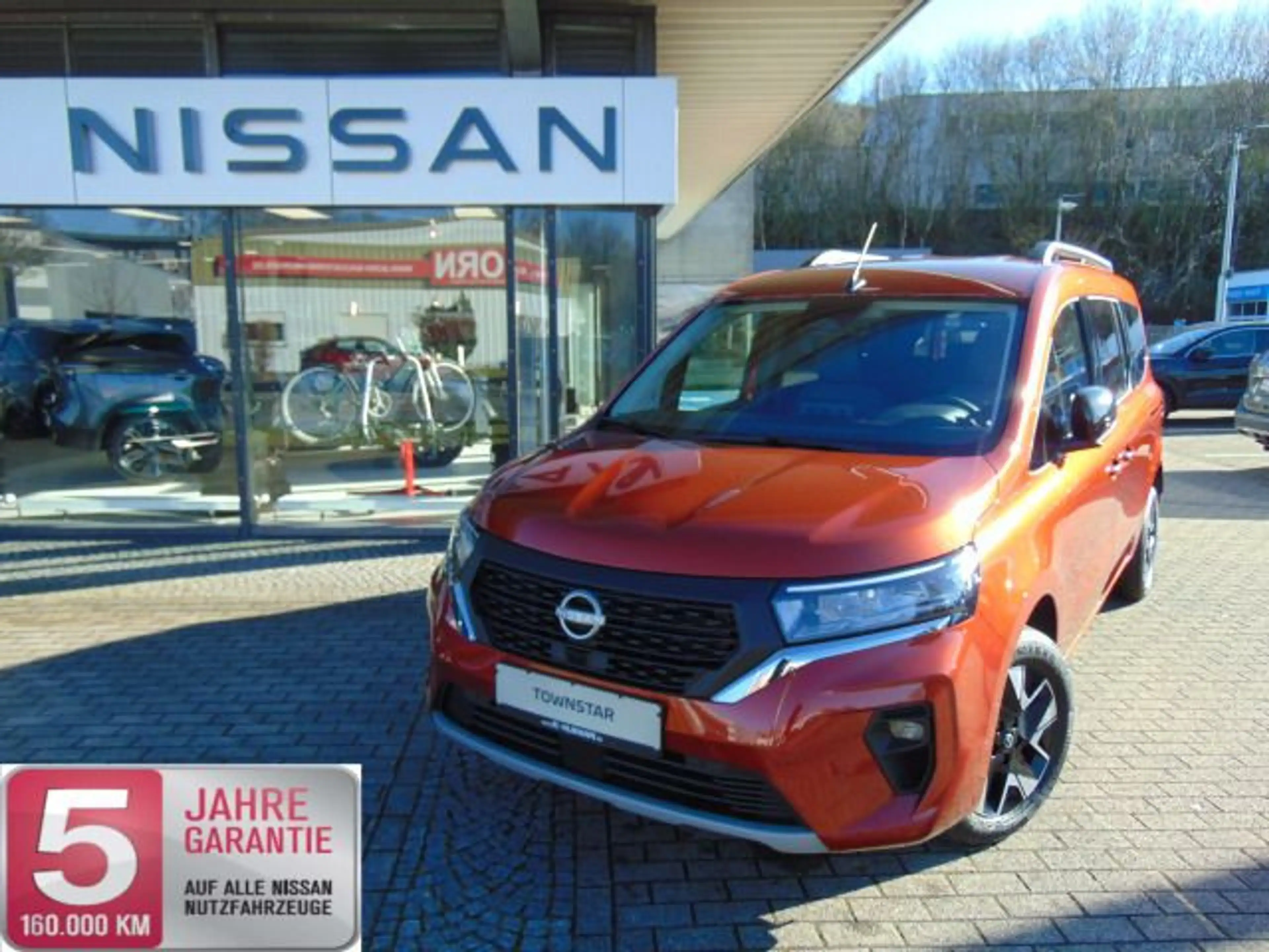Nissan Townstar Kombi Tekna L2 1.3 DIG-T 7AT 7-Sitzer