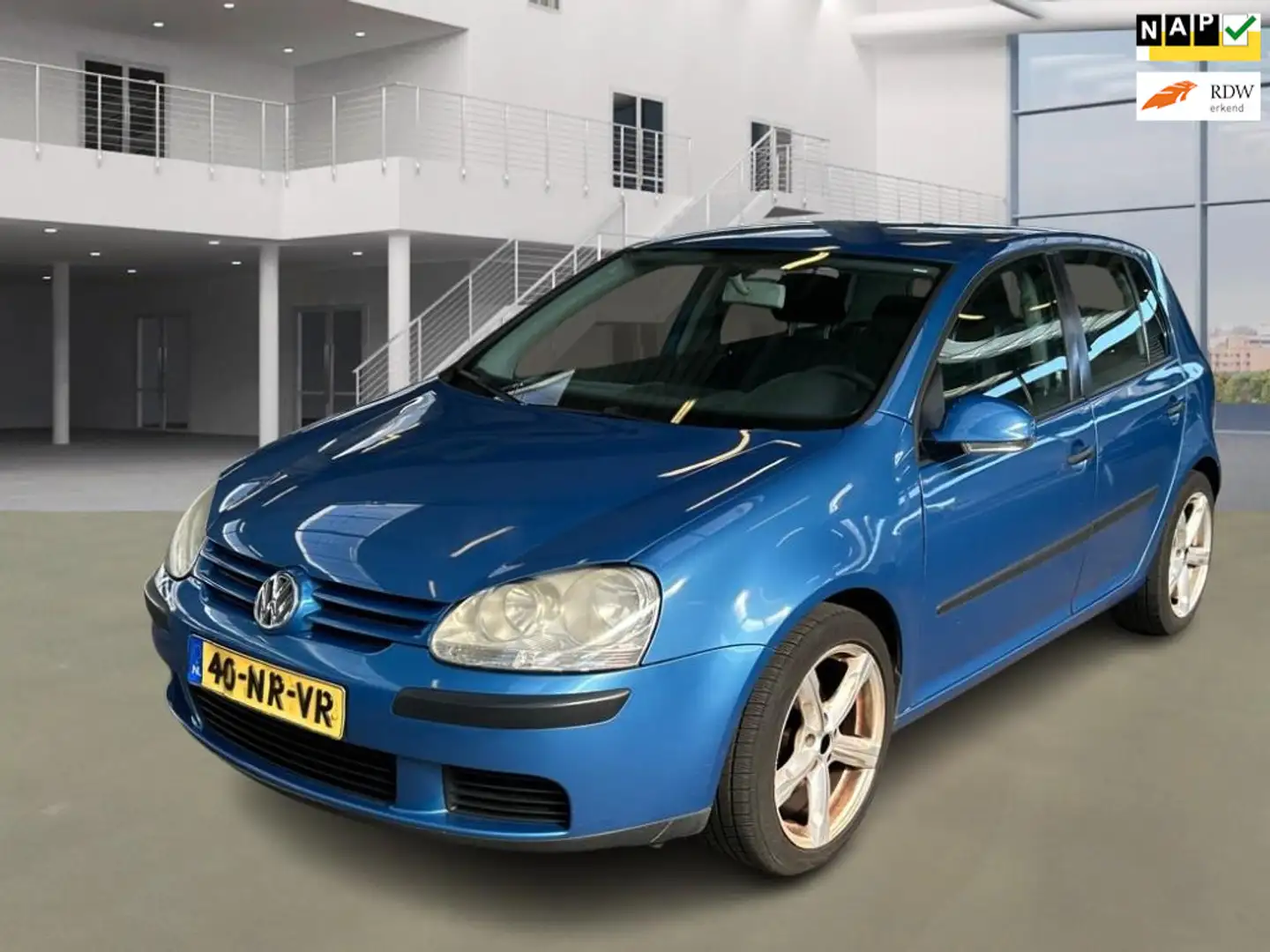 Volkswagen Golf 1.4 Trendline Albastru - 1