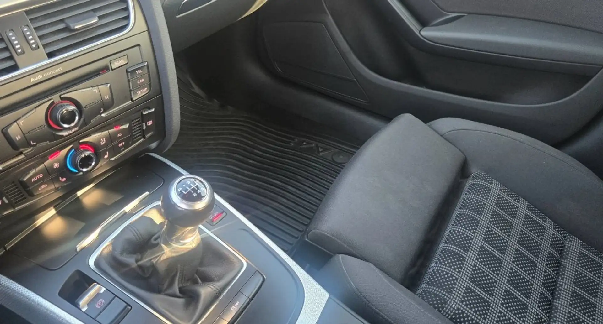 Audi A4 ETHANOL USINE A4 Avant 2.0 TFSI 180 QUATTROS-Line - 2