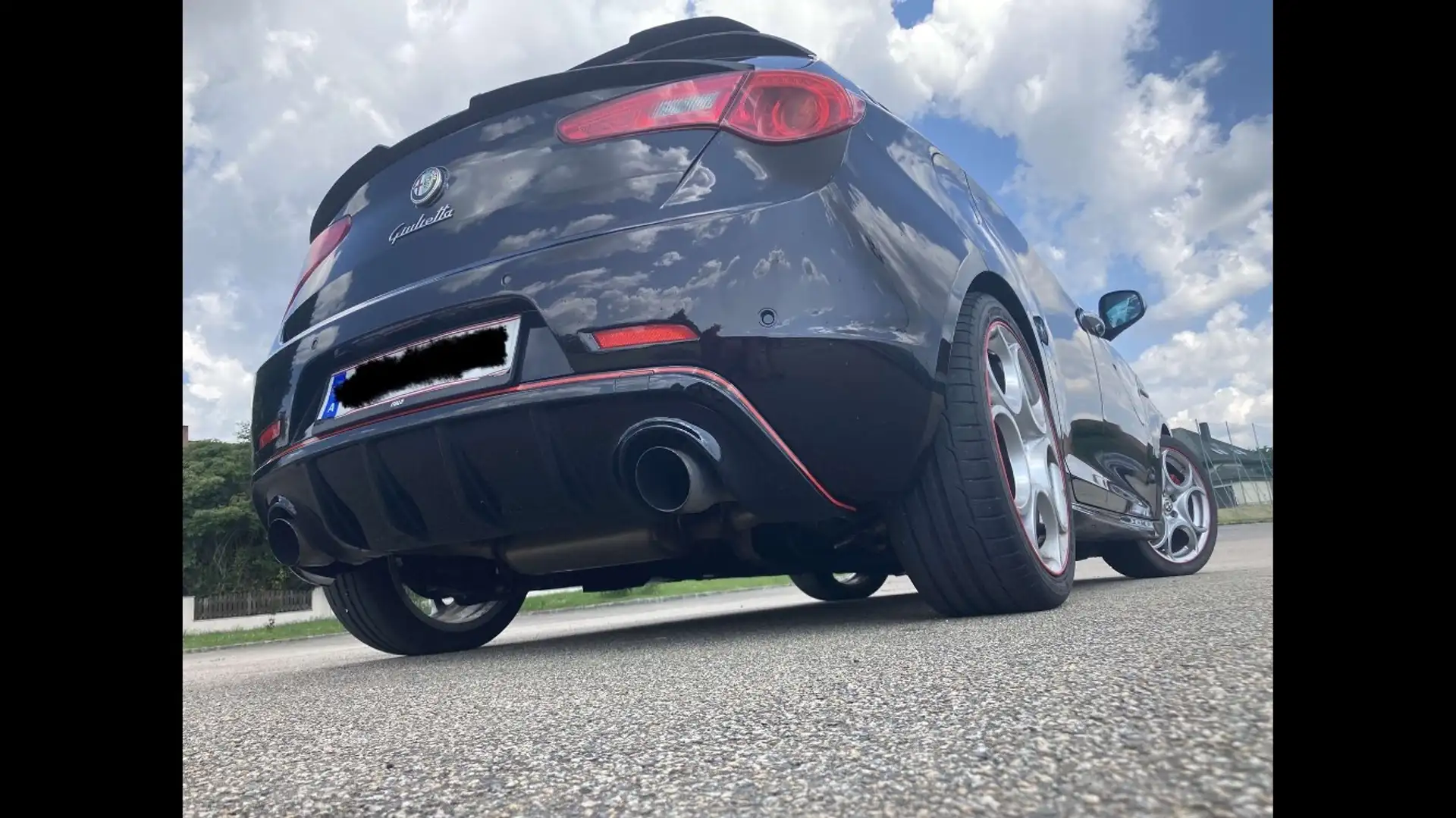 Alfa Romeo Giulietta 1,4 16V Turbo Multi Air Sportiva Stage 2 Tuning Schwarz - 1