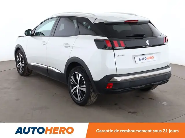 Peugeot 3008 view 4