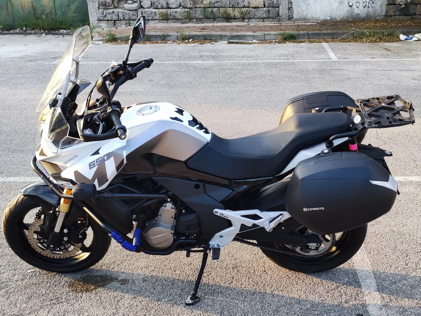 CFMOTO 650 MT FC MOTO 650 MT Weiß - 2