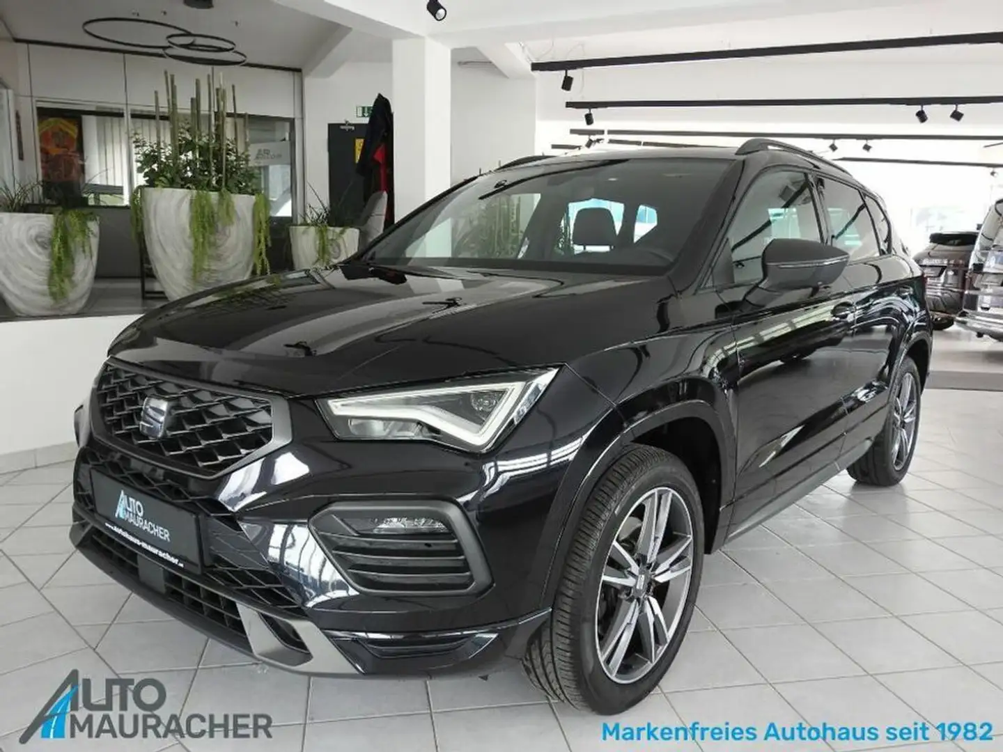 SEAT Ateca FR 2,0 TDI 4Drive DSG*LED*AHK*KAMERA*PANO* Negro - 1