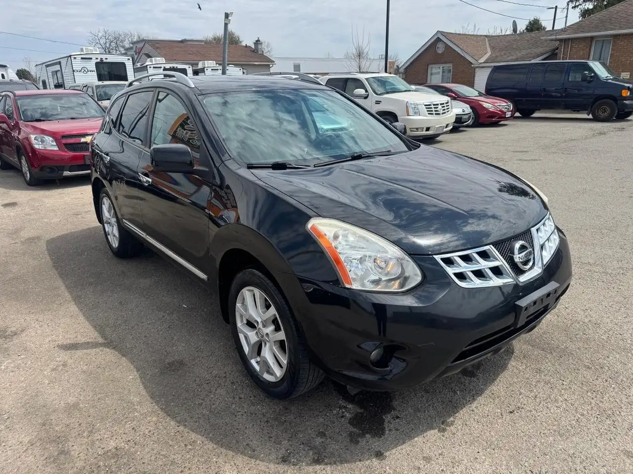 Nissan Rogue снимка Nissan Rogue