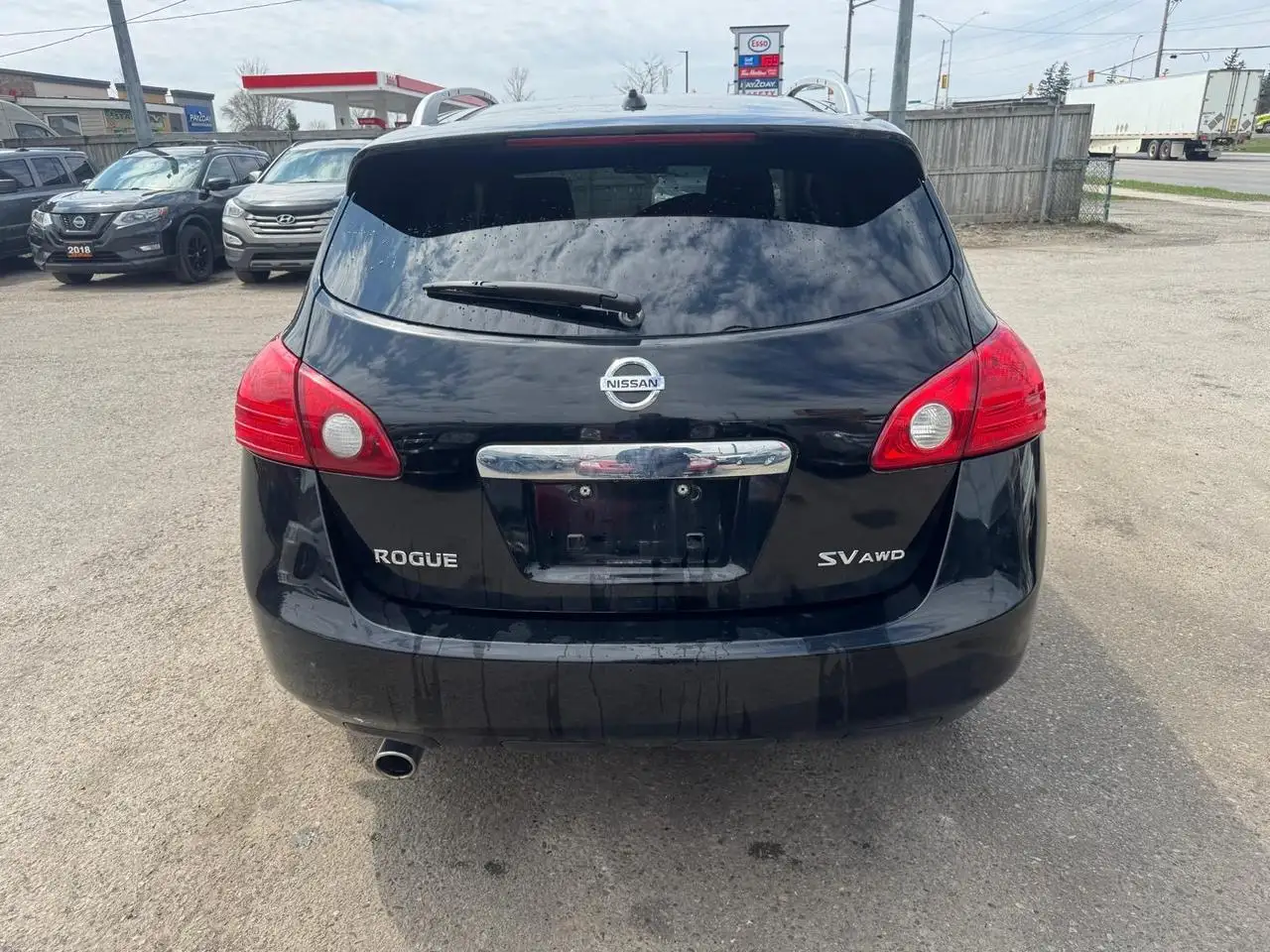 Nissan Rogue снимка Nissan Rogue