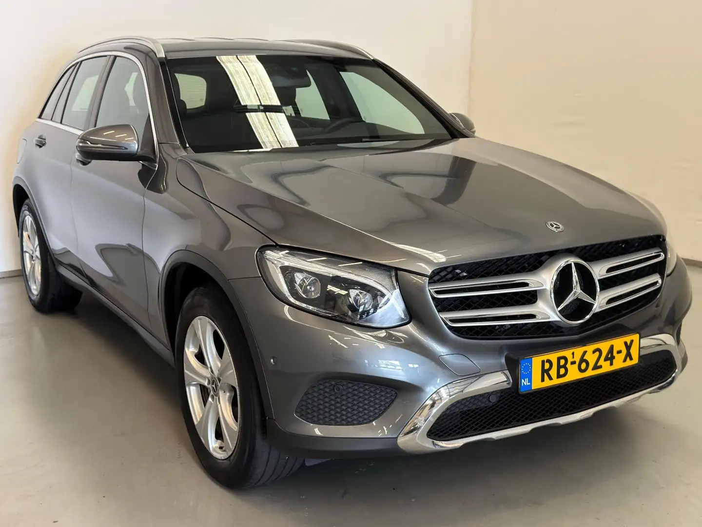 Mercedes-Benz GLC 220 220d 4Matic / NL-auto / Stoelverwarming Gris - 2