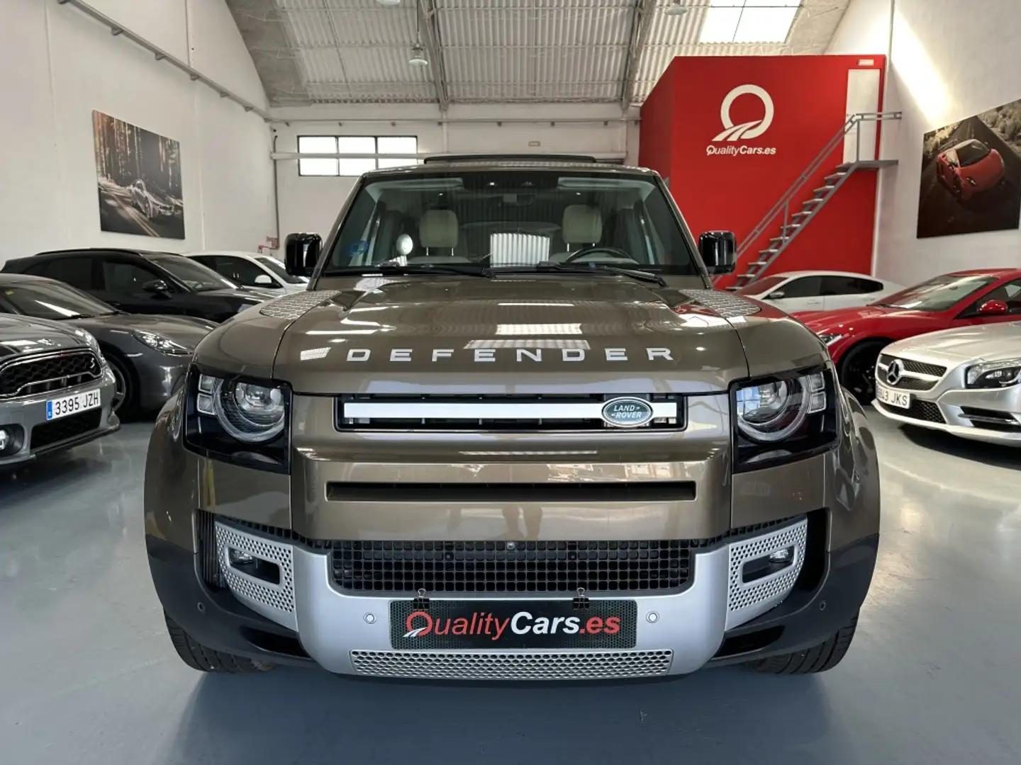 Land Rover Defender 110 2.0 Si4 PHEV SE AWD Aut. 404 Beige - 2