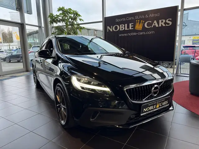 Volvo V40 Cross Country Plus KLIMA LED NAVI  AHK