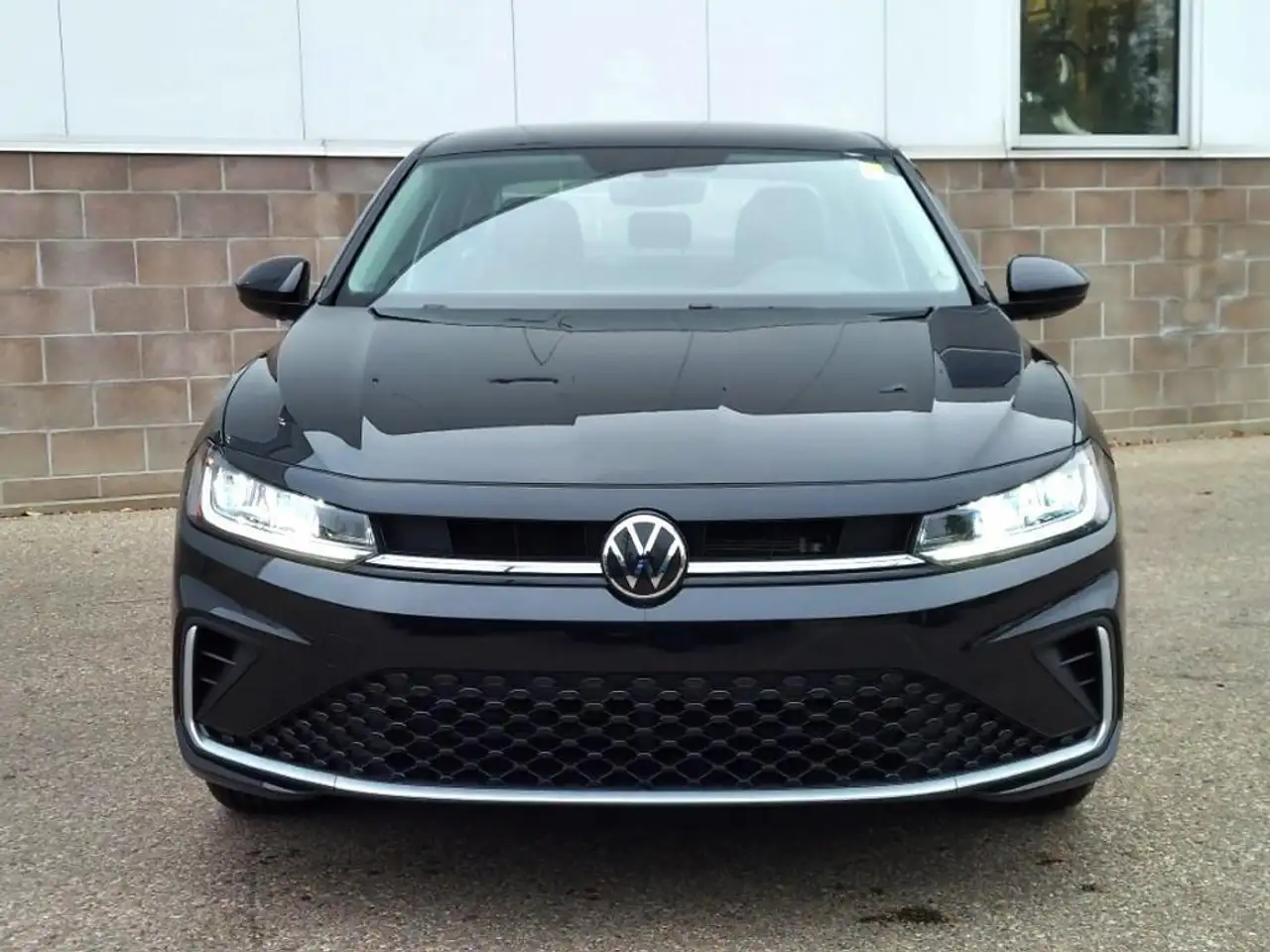 Volkswagen Jetta снимка Volkswagen Jetta