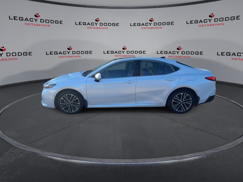 2025 Toyota Camry Sedan