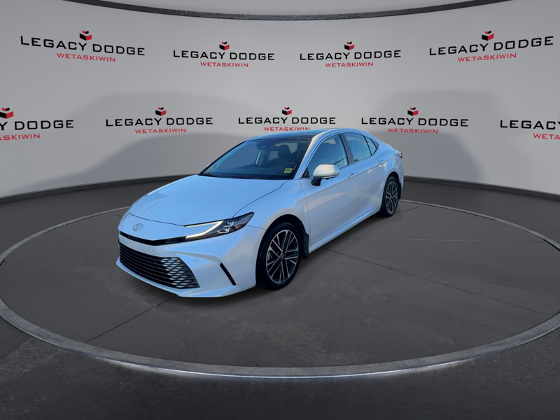 2025 Toyota Camry Sedan
