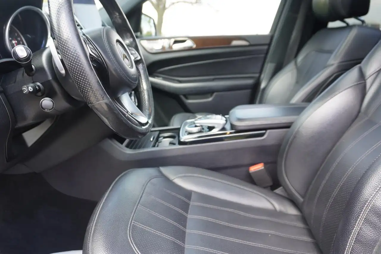 Mercedes-Benz GL-Class fotografie Mercedes-Benz GL-Class