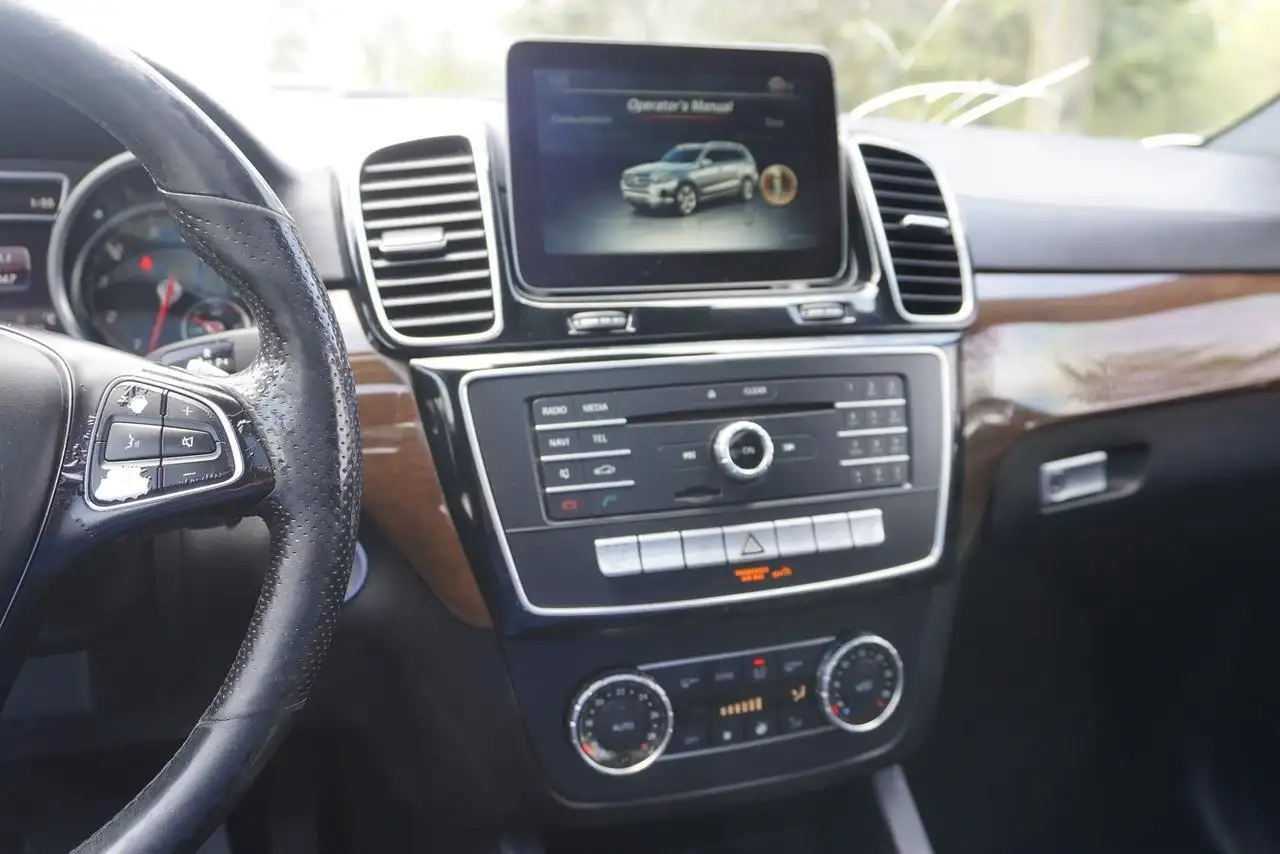 Mercedes-Benz GL-Class fotografie Mercedes-Benz GL-Class