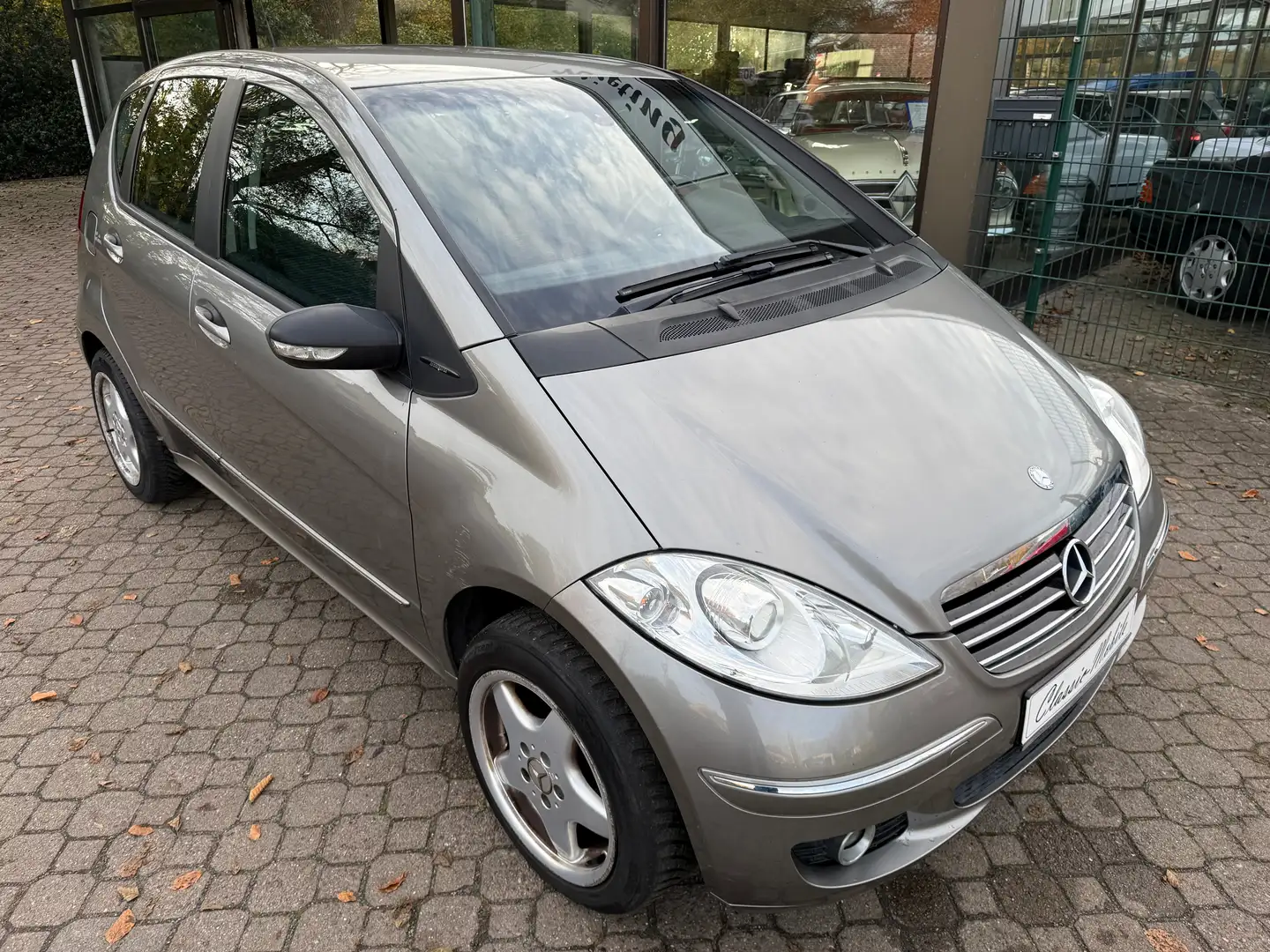 Mercedes-Benz A 170 Avantgarde *HU a.W. neu*Klima*SHZ*Teilleder*MFL* Grau - 1